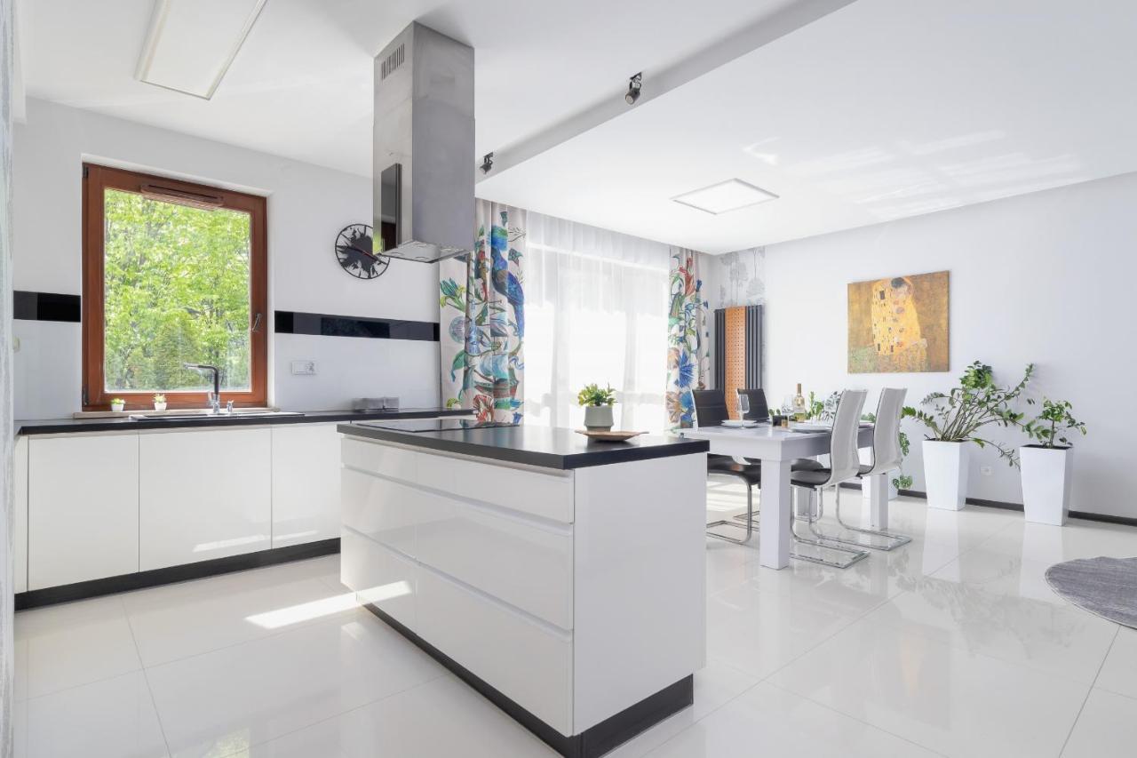 Wonderful Garden By Renters Apartament *